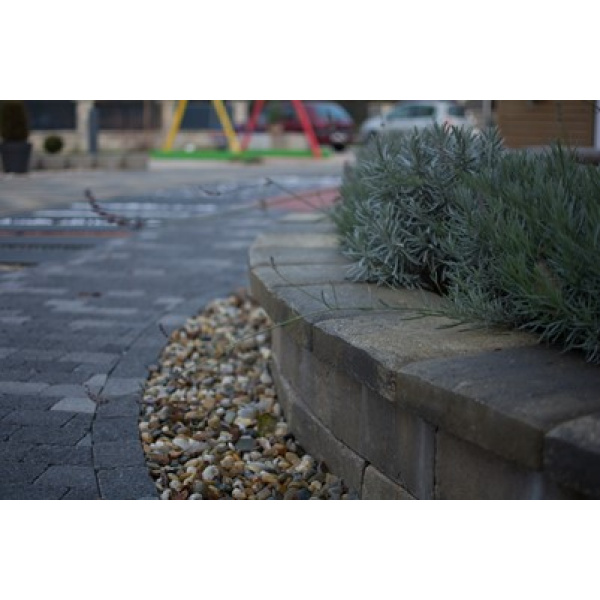 SAMOBORKA - Kapa za betonski zid